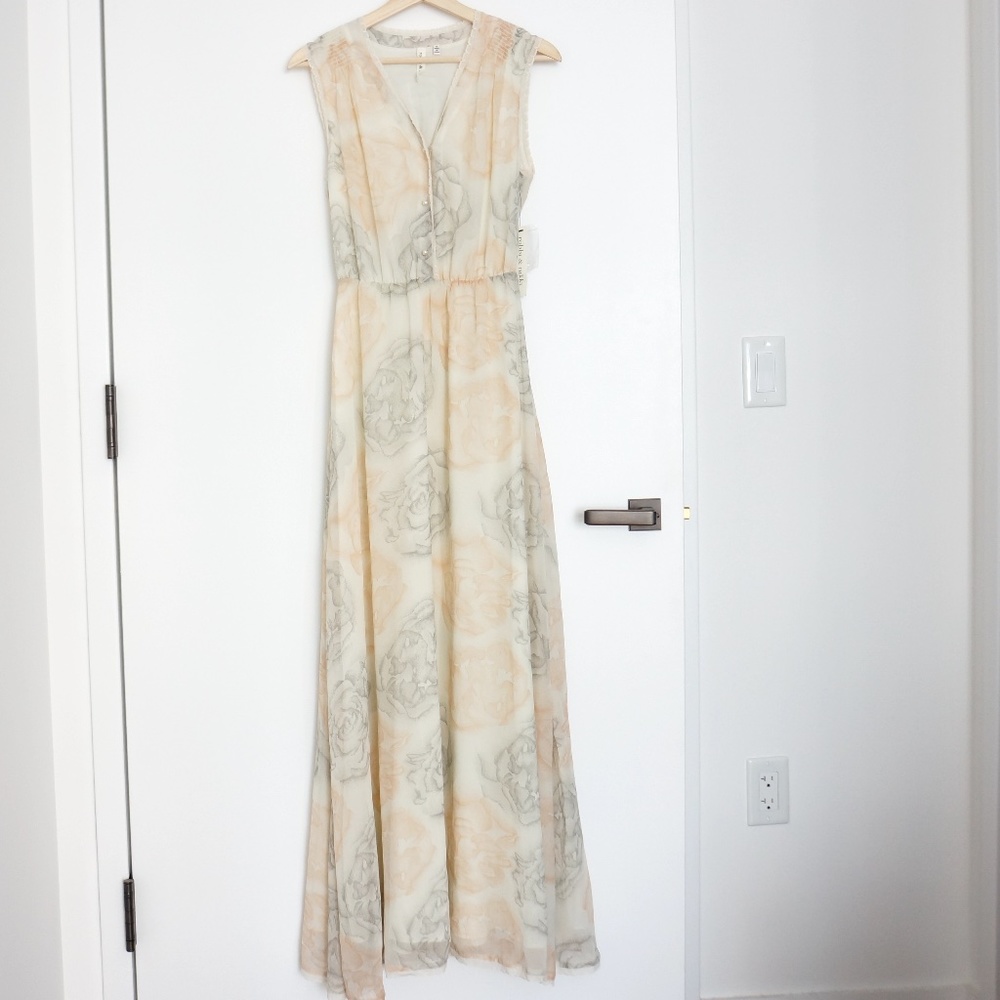 Robbi & Nikki maxi dress size S